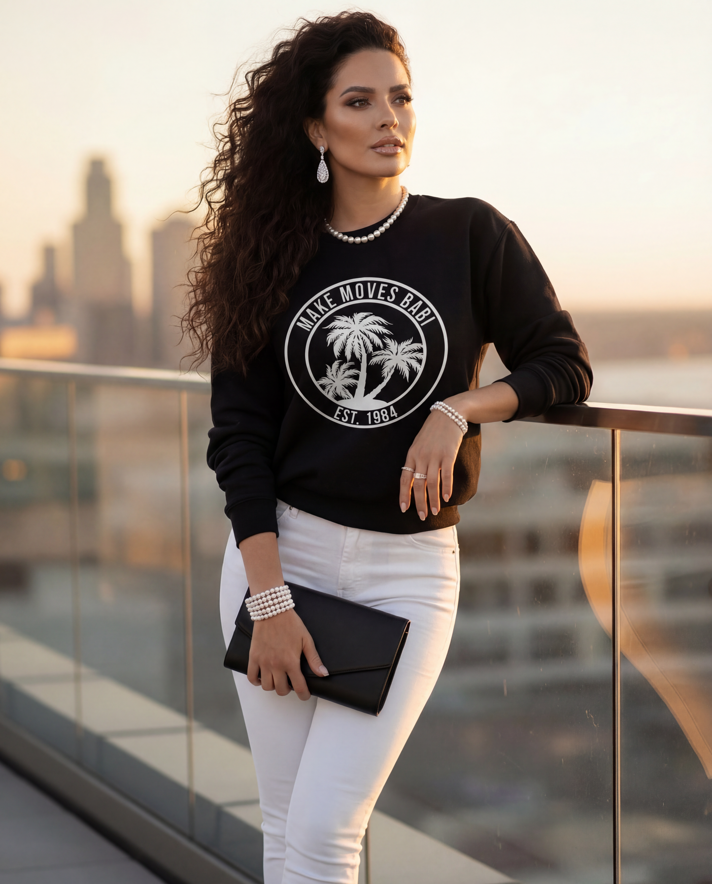 MMB SIGNATURE BLACK CORE CREWNECK SWEATSHIRT